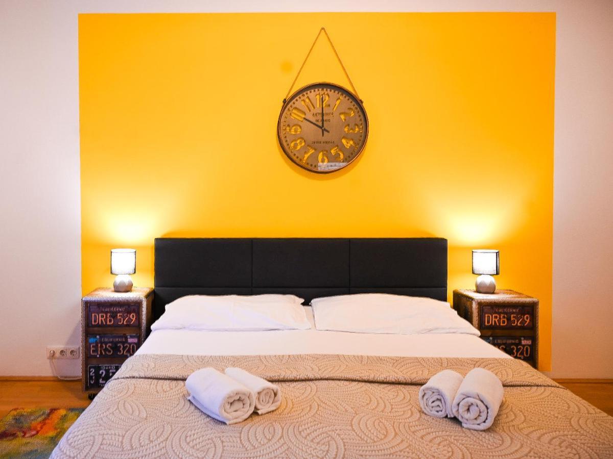 Backpacker Apartment Hofburg เวียนนา ภายนอก รูปภาพ